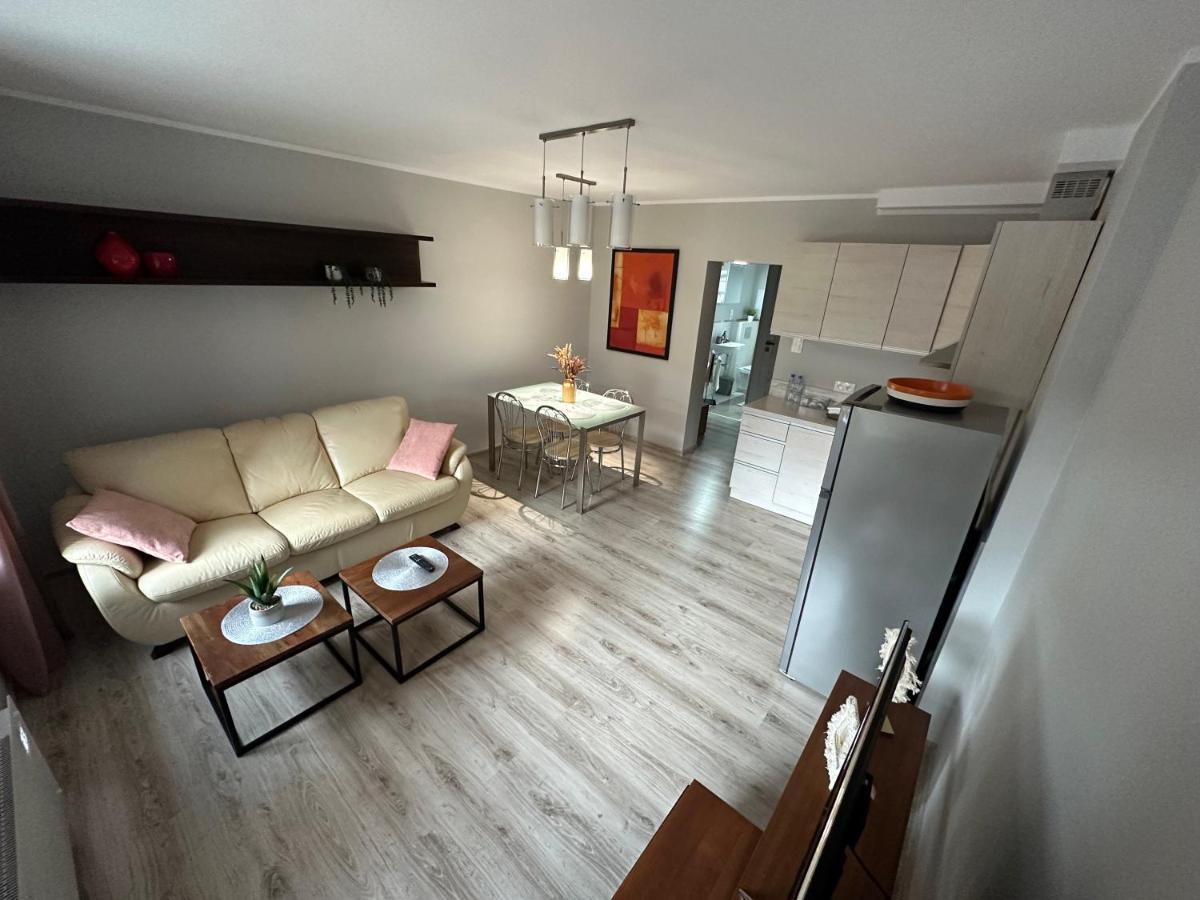Apartament Przy Cieplickich Tezniach Еленя-Гура Экстерьер фото