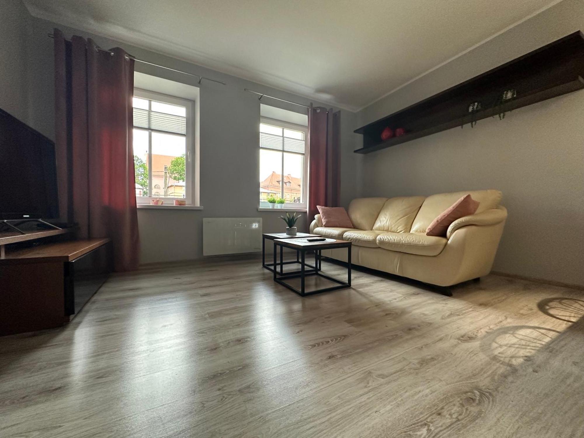 Apartament Przy Cieplickich Tezniach Еленя-Гура Экстерьер фото
